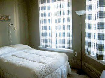 Hotel Stay Mont Royal Монреал Екстериор снимка